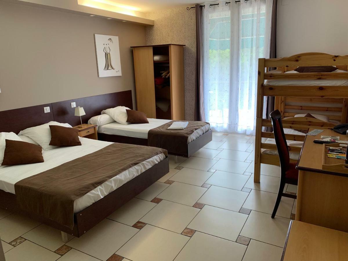 Hotel Restaurant Mon Auberge Lunel  Luaran gambar